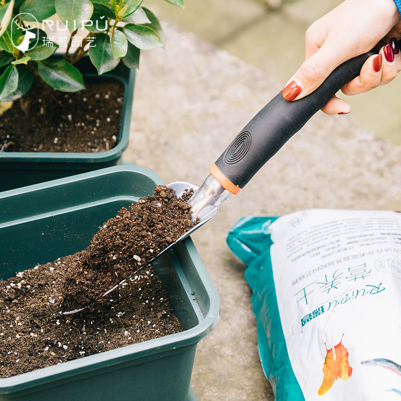 Three-piece gardening tool set - Gardening Grow